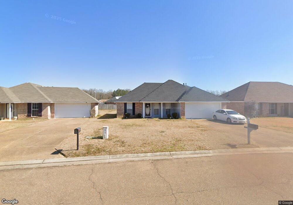 1038 Bullrun Dr, Byram, MS 39272 - photo 1