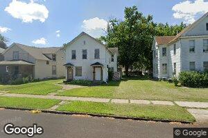 2017 W 3rd St, Davenport, IA 52802