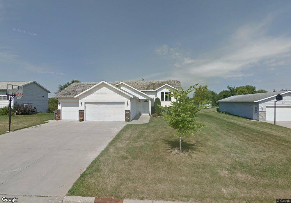 1002 W 2nd St, Zumbrota, MN 55992 - photo 1