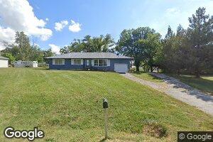 802 E Lafayette St, Edina, MO 63537