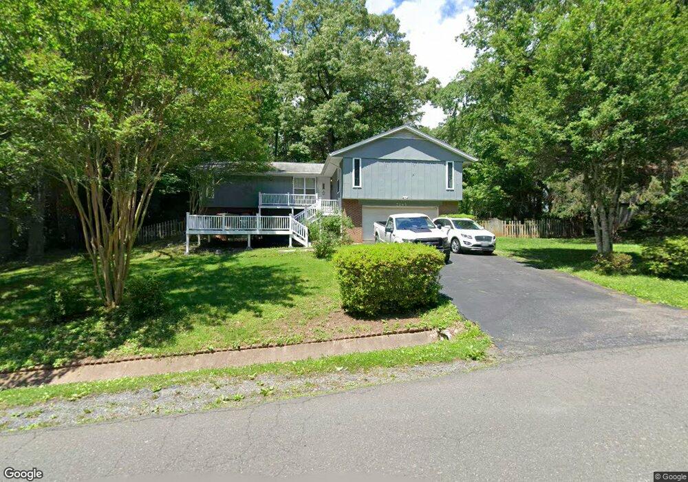 7243 Ridgeway Dr, Manassas, VA 20112 - photo 1