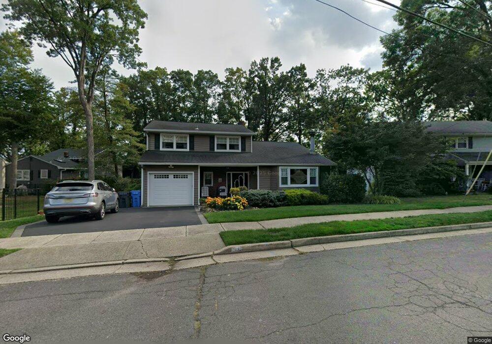 11 Poets Ln, Metuchen, NJ 08840 - photo 1