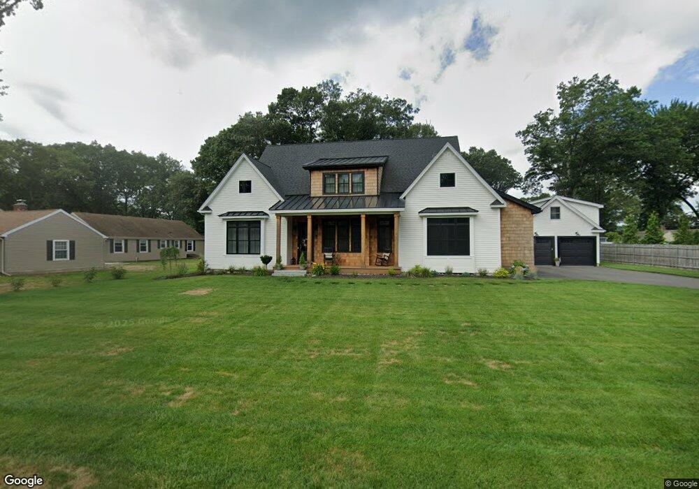 9 Woodcrest Dr, Cumberland, RI 02864 - photo 1