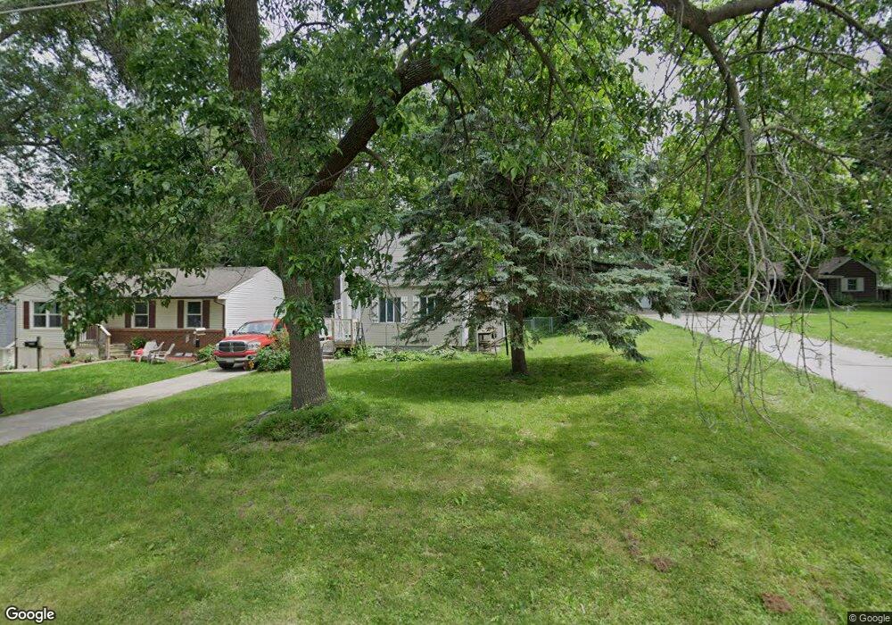 2601 E 28th St, Des Moines, IA 50317 - photo 1