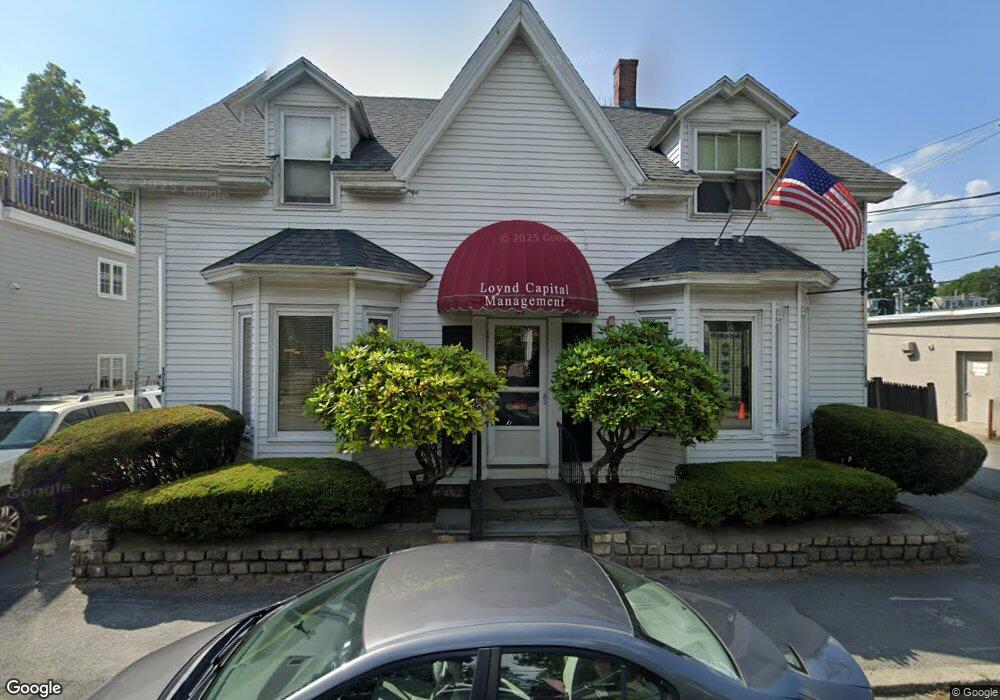 171 Pleasant St unit 2, Marblehead, MA 01945 - photo 1