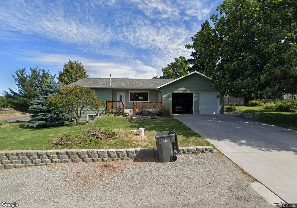 2401 1st St NE, East Wenatchee, WA 98802 - photo 1