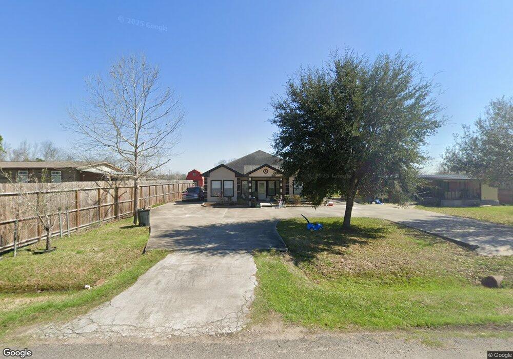 1014 County Road 499, Alvin, TX 77511 - photo 1