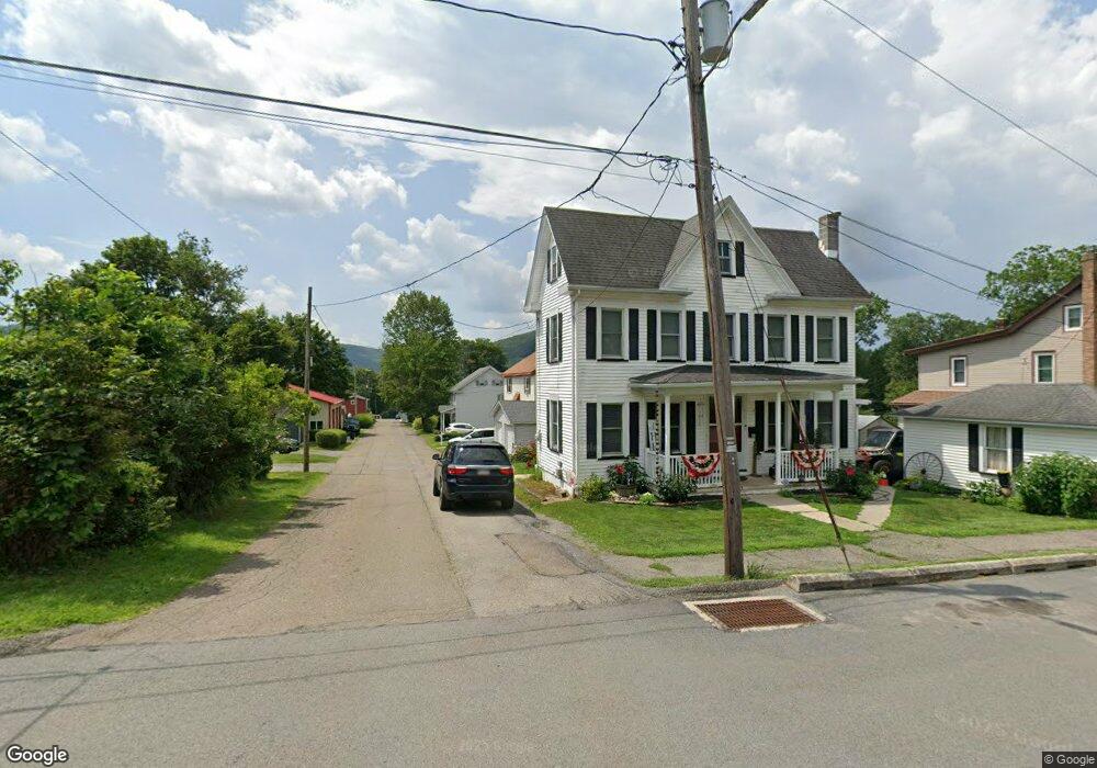 623 Spring St, Jim Thorpe, PA 18229 - photo 1