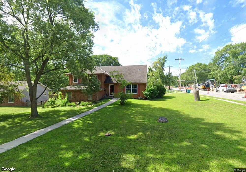 6631 Garnett Dr, Shawnee, KS 66203 - photo 1