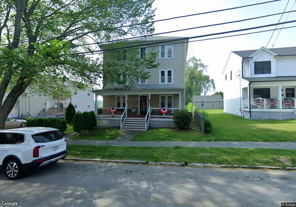 85 Bay View Ave unit 2, Bristol, RI 02809 - photo 1