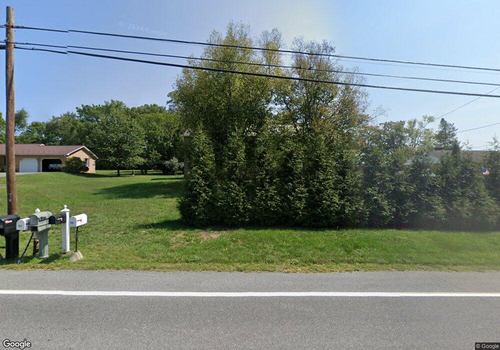 9548 Tomstown Rd, Waynesboro, PA 17268 - photo 1