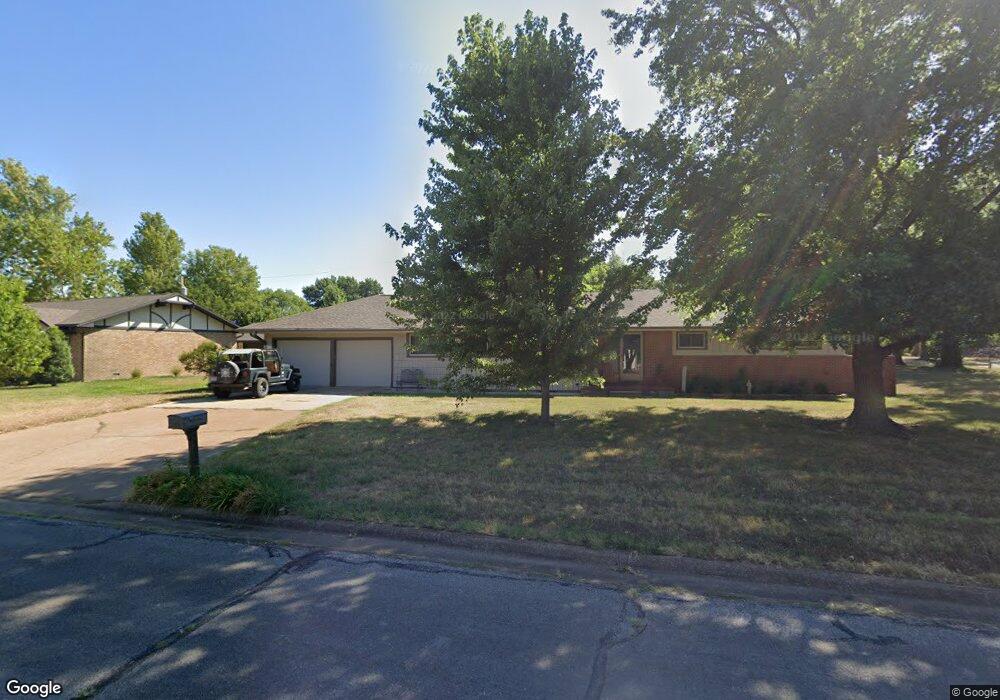 303 Center Place, Parsons, KS 67357 - photo 1