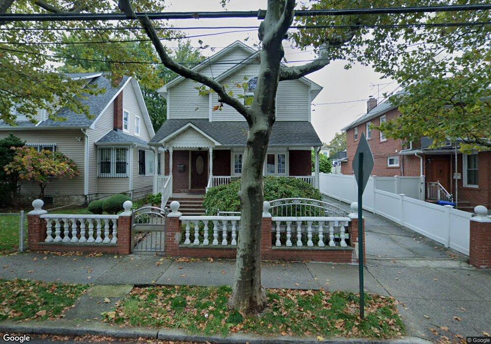 16017 75th Ave unit 2nd FL, Fresh Meadows, NY 11366 - photo 1