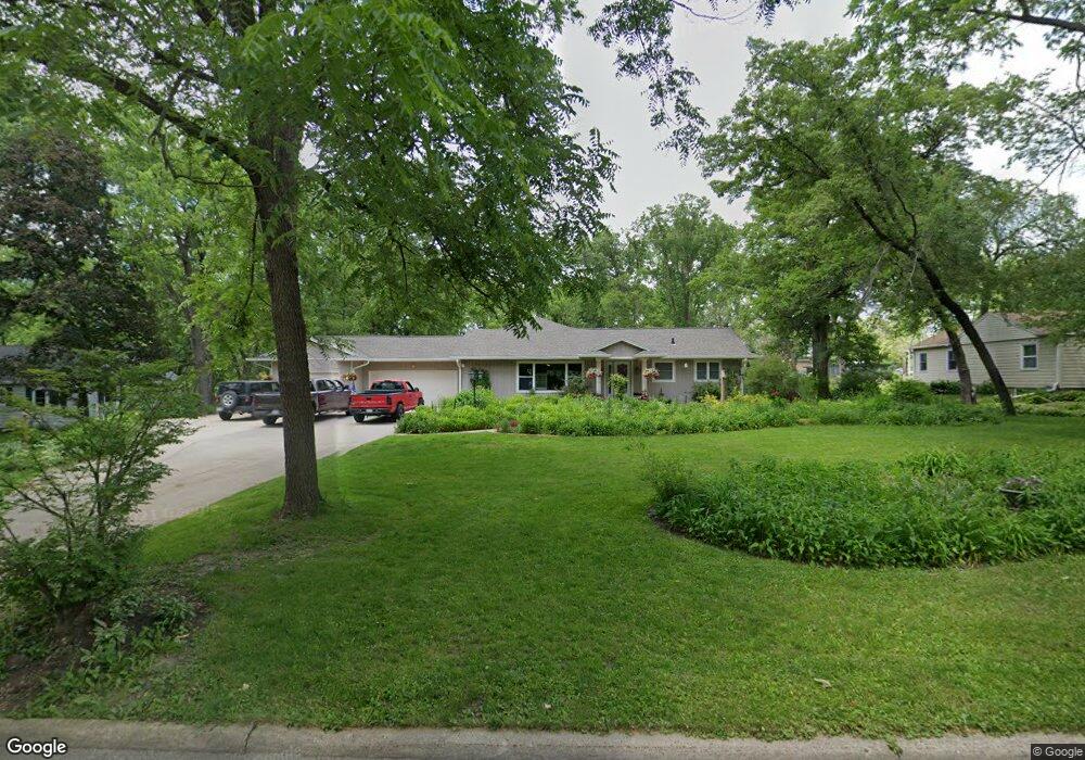 2220 Sunset Blvd, Cedar Falls, IA 50613 - photo 1