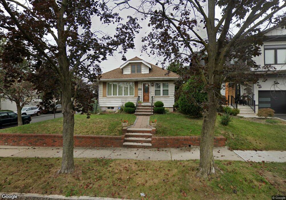 516 Knopf St, Linden, NJ 07036 - photo 1