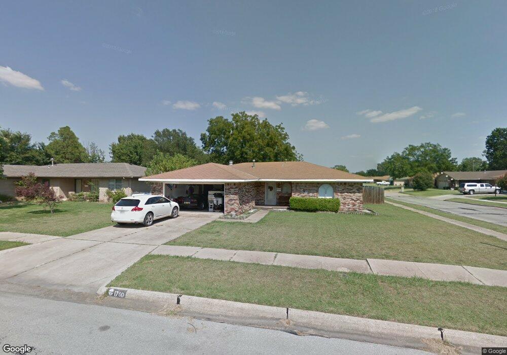 1700 Hawkins St, Ardmore, OK 73401 - photo 1