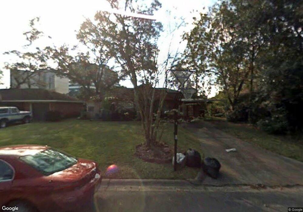 1143 W 30th St, Houston, TX 77018 - photo 1