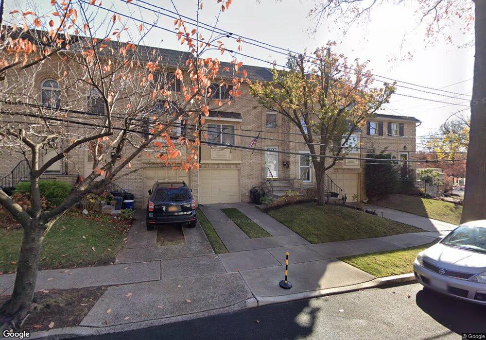 142 Cheshire Place, Staten Island, NY 10301 - photo 1