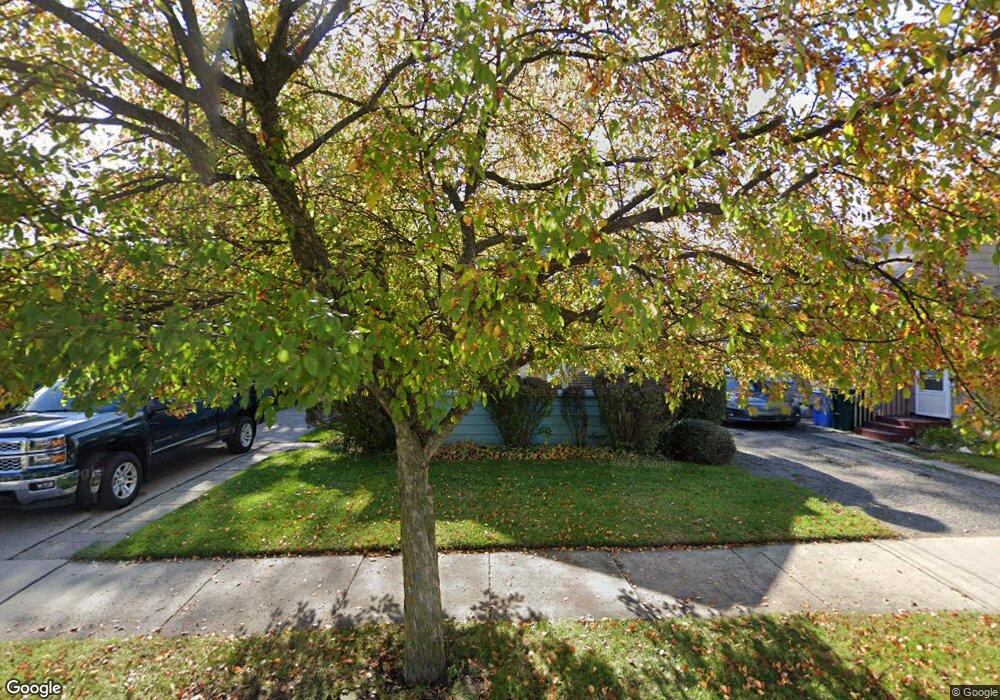 813 Lenore Ave, Lansing, MI 48910 - photo 1