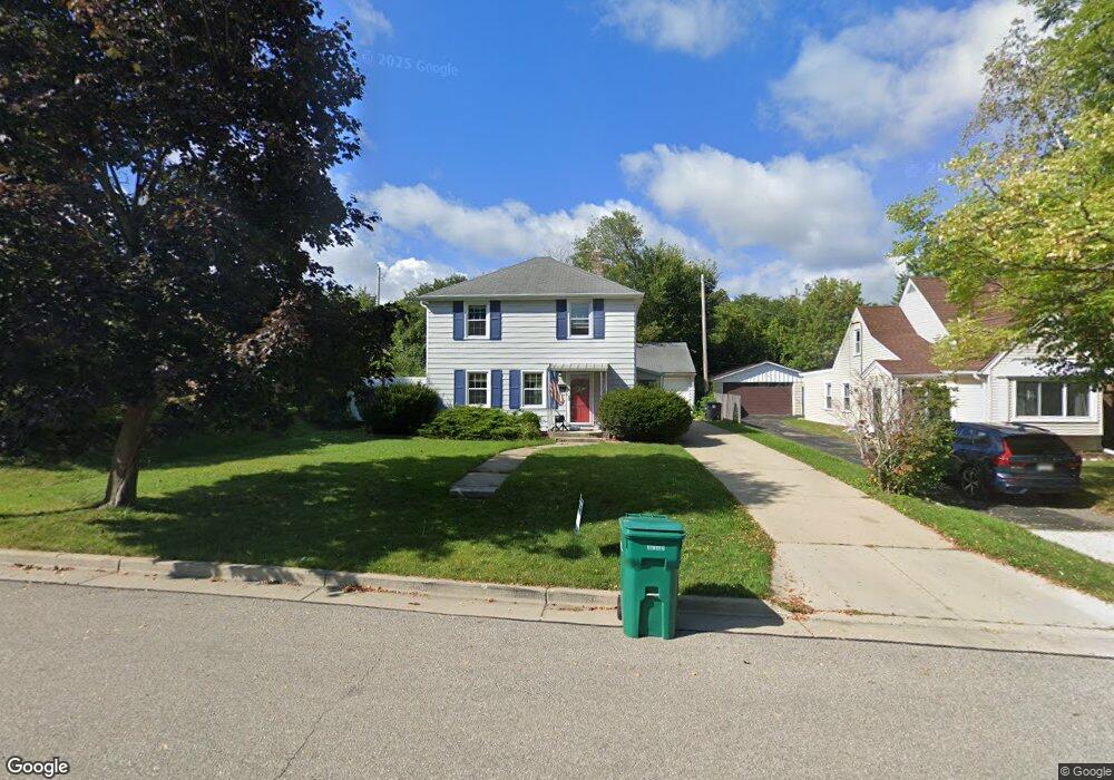 W163N8449 Arthur Ave, Menomonee Falls, WI 53051 - photo 1