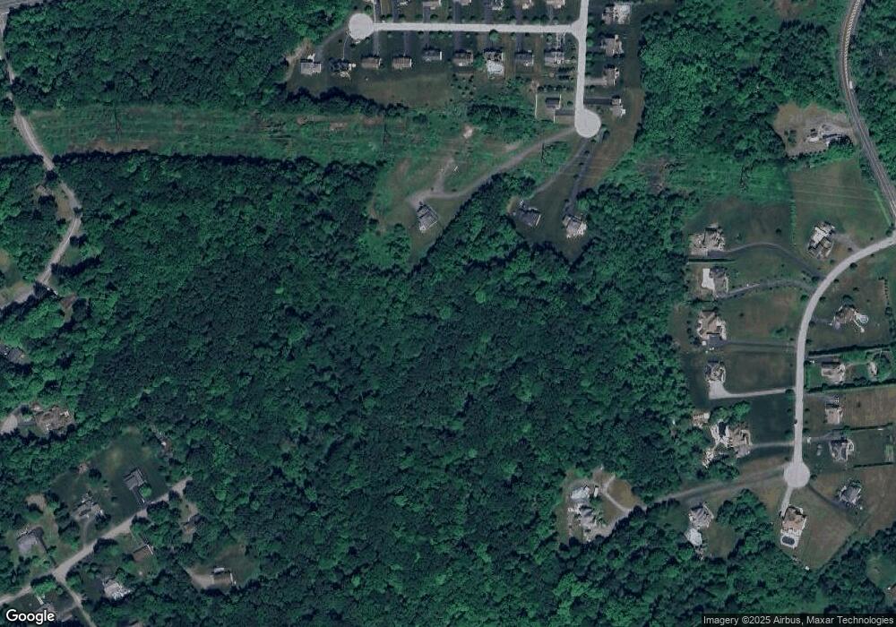 30 Meadow Wood Ln, Wappingers Falls, NY 12590 - photo 1