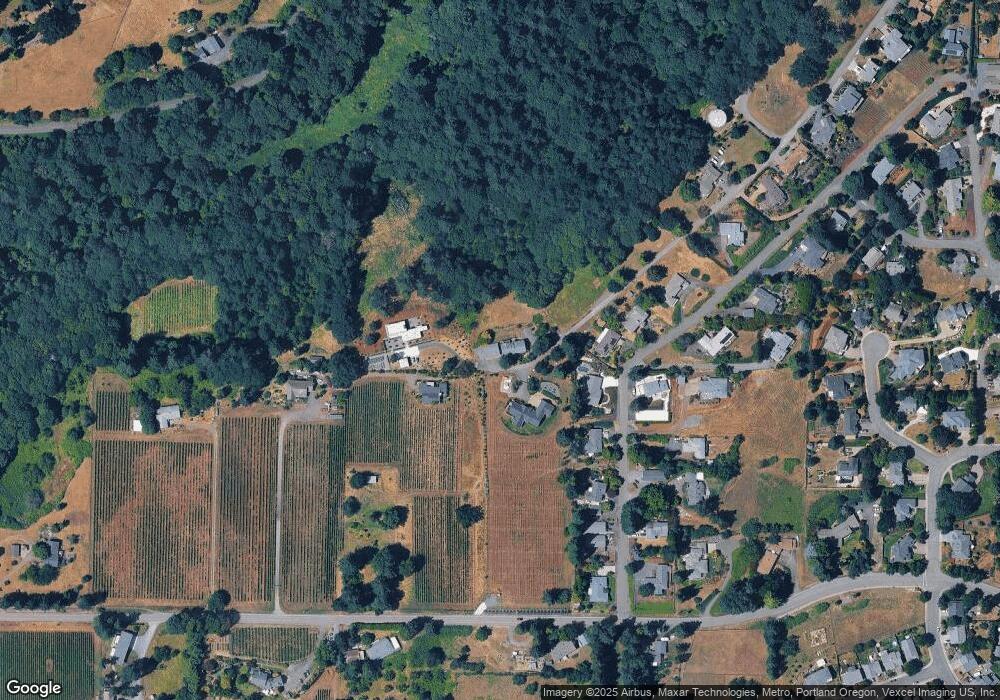 910 SW Viewmont Dr, Dundee, OR 97115 - photo 1