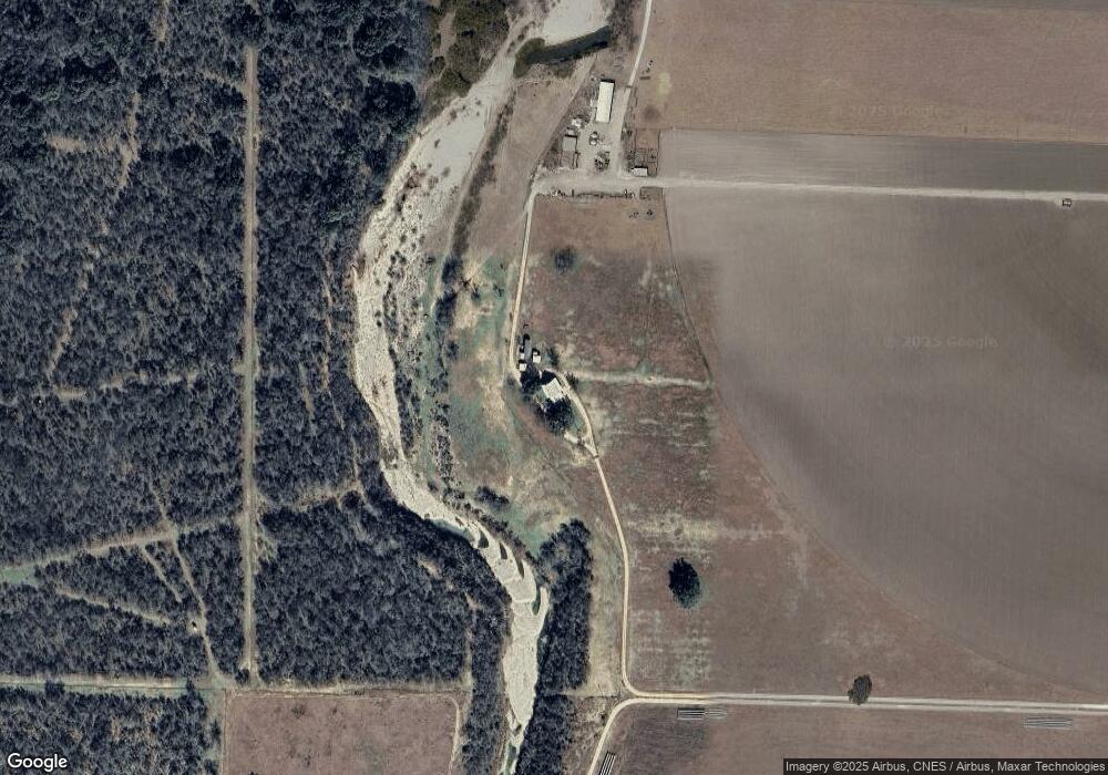 1060 County Road 4513, Hondo, TX 78861 - photo 1