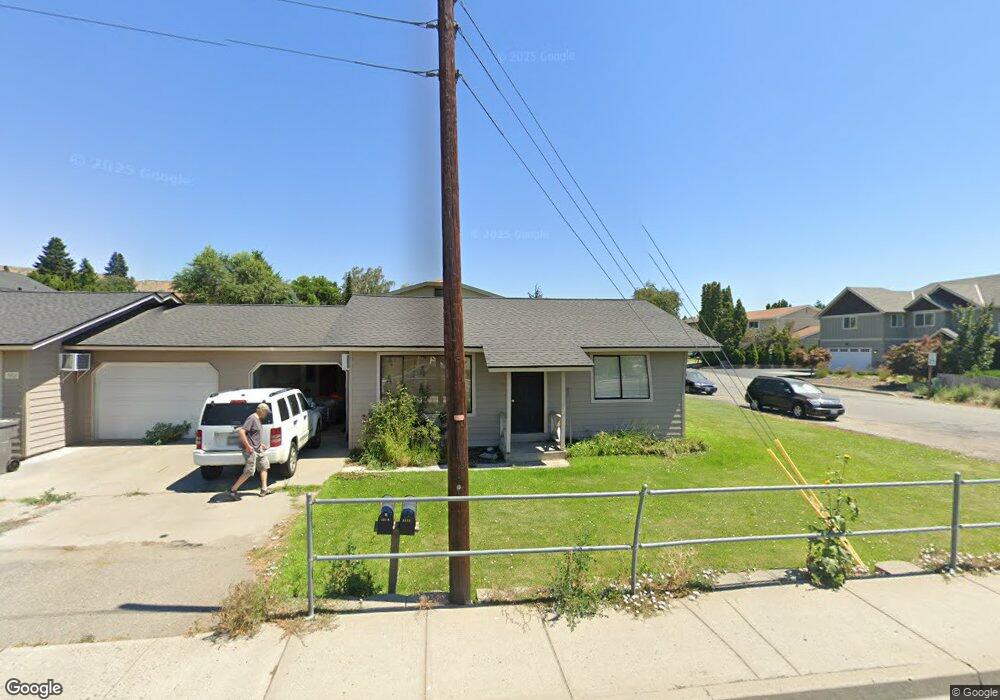 1101 Eastmont Ave, East Wenatchee, WA 98802 - photo 1