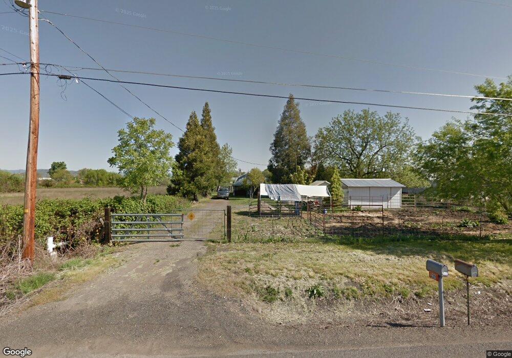 2211 Lotus Ln, Central Point, OR 97502 - photo 1