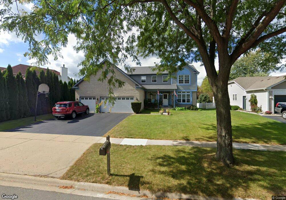 810 Hackberry Ln, Algonquin, IL 60102 - photo 1