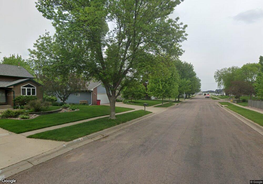 5212 E 28th St, Sioux Falls, SD 57110 - photo 1
