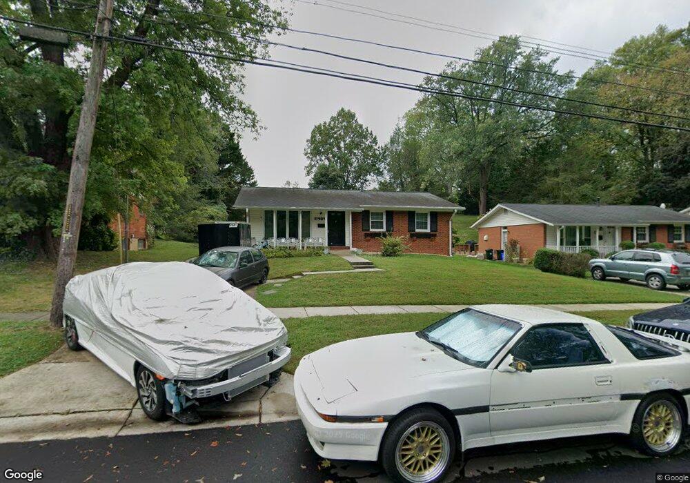 11404 Soward Dr, Kensington, MD 20895 - photo 1