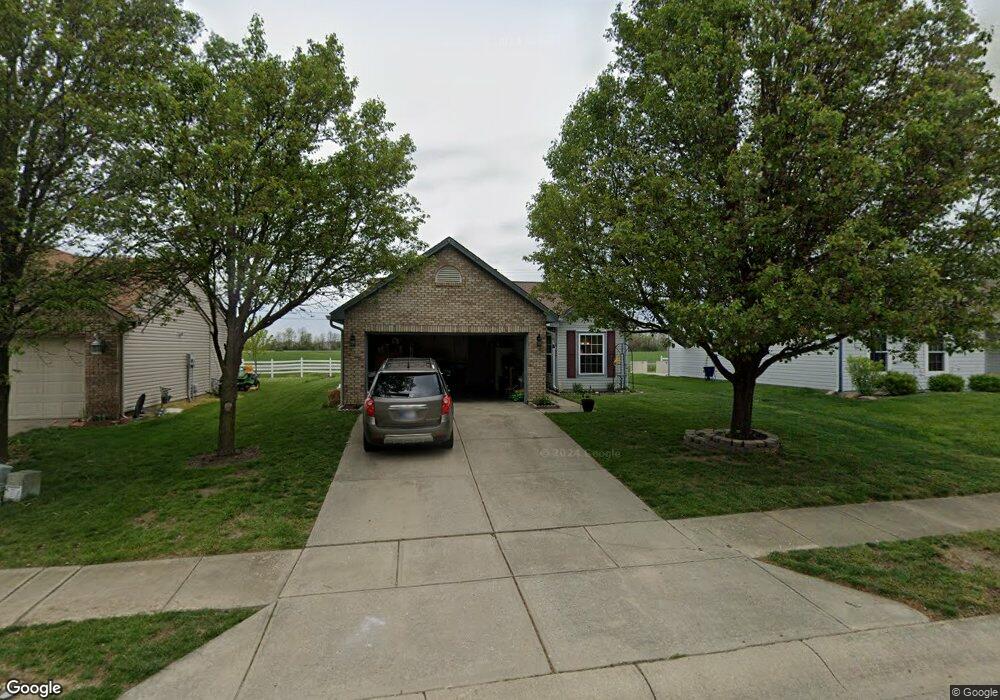 1176 Grassy Creek Cir, Franklin, IN 46131 - photo 1