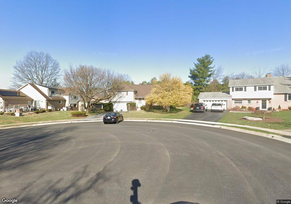 913 Ivy Ct, Reading, PA 19610 - photo 1