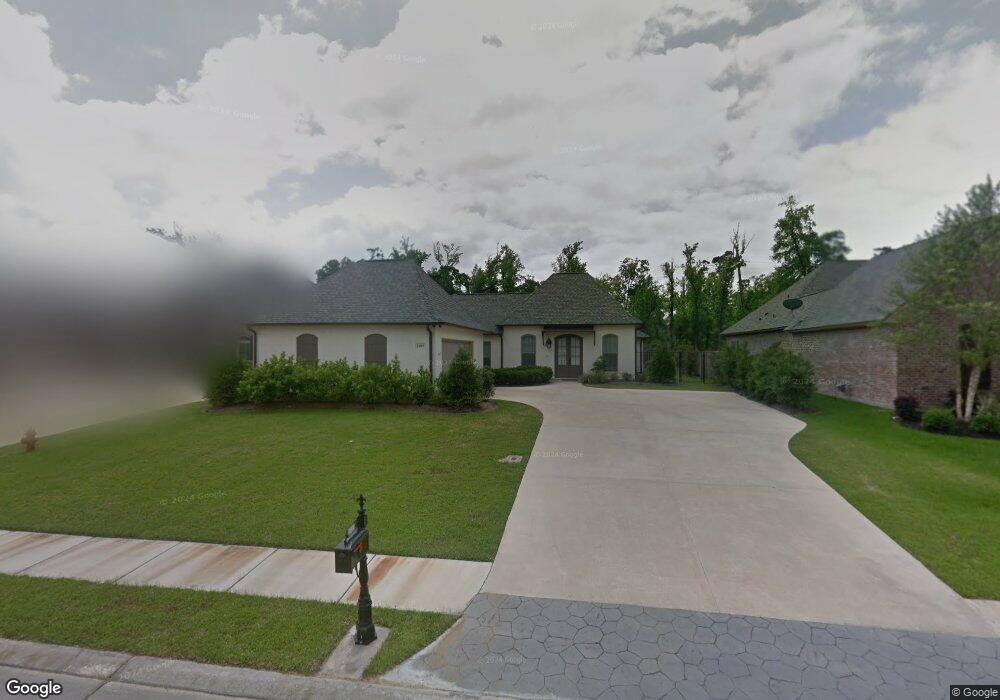 1127 Benvue Ln, Lake Charles, LA 70605 - photo 1