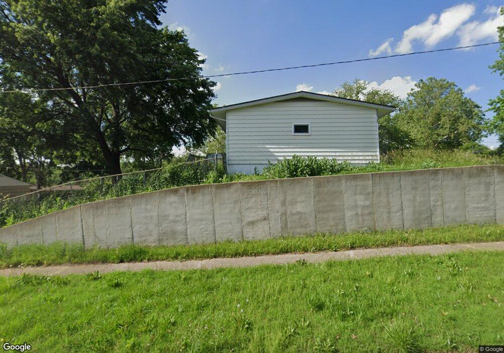 204 SW 40th Terrace, Topeka, KS 66609 - photo 1