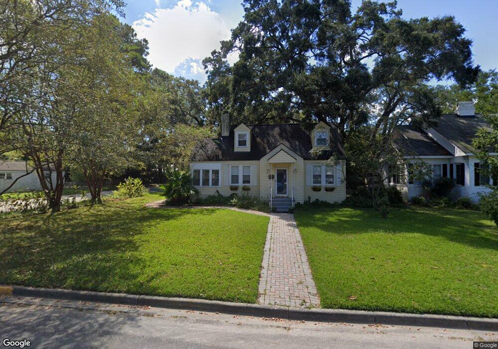 439 E 60th St, Savannah, GA 31405 - photo 1