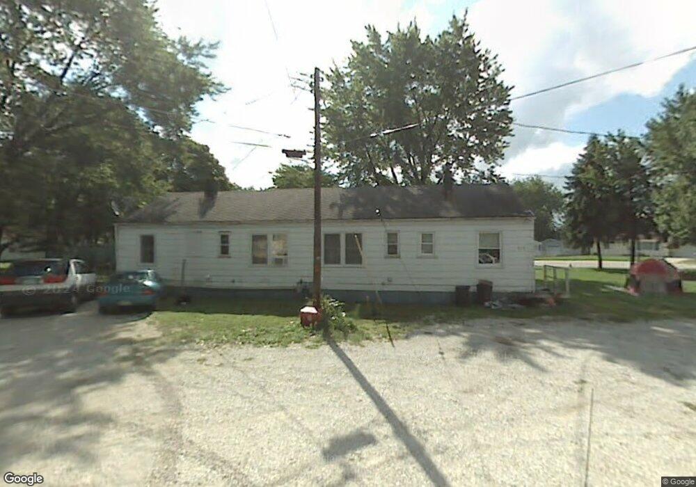 813 Kingsporte Ave, La Porte, IN 46350 - photo 1