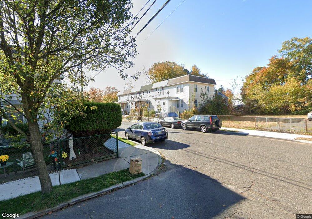 61 Simplex Ave, New Brunswick, NJ 08901 - photo 1