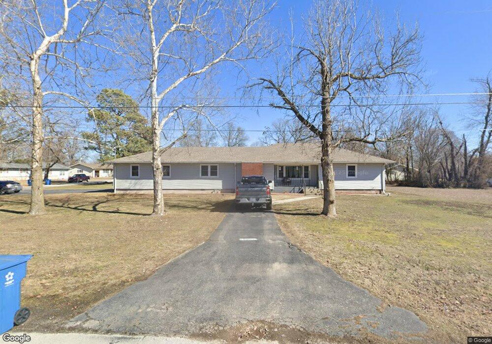 301 Hillcrest Dr, Carl Junction, MO 64834 - photo 1