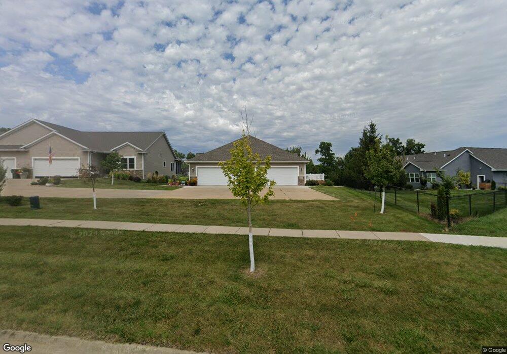 3606 Pioneer Ave SE unit 3606, Cedar Rapids, IA 52403 - photo 1