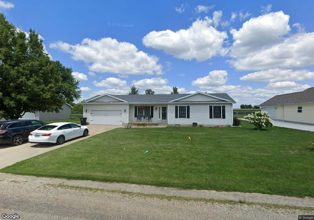 9908 E Bloomfield Hills Dr, Effingham, IL 62401 - photo 1