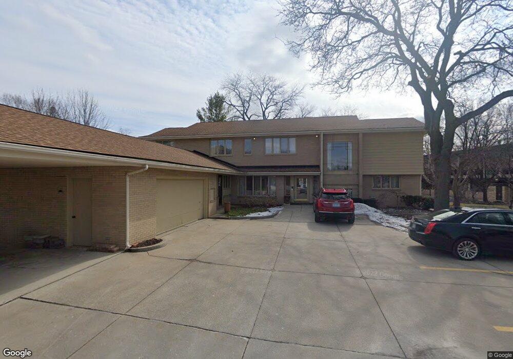 1502 E 2nd St, Flint, MI 48503 - photo 1