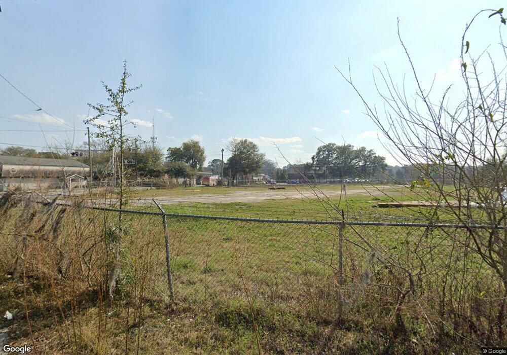 209 W 45th St, Savannah, GA 31405 - photo 1