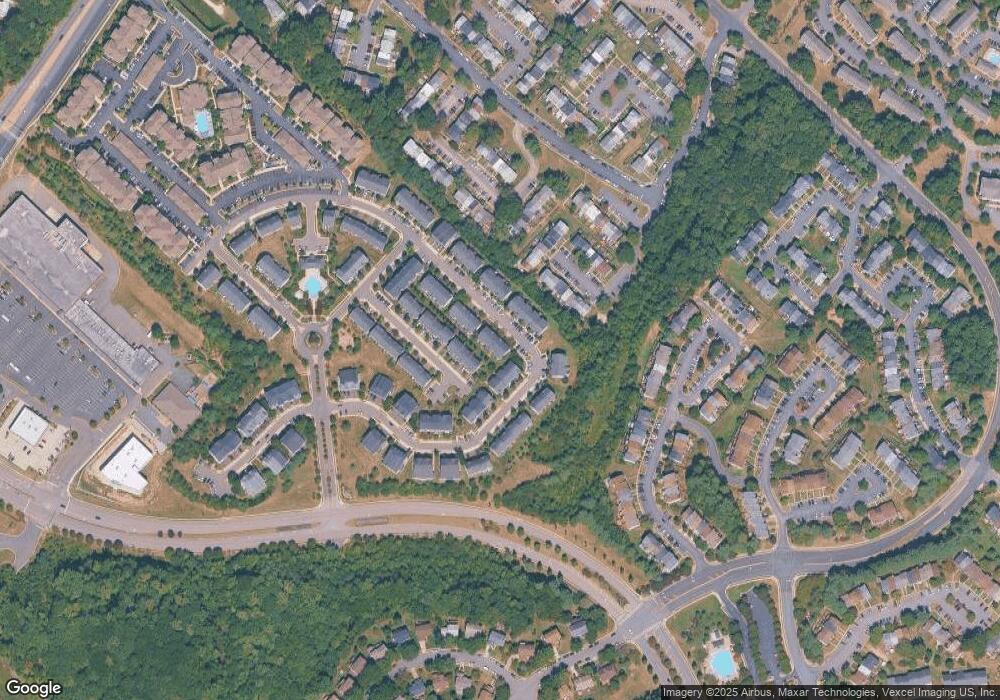 2945 Chinkapin Oak Ln unit 248, Woodbridge, VA 22191 - photo 1