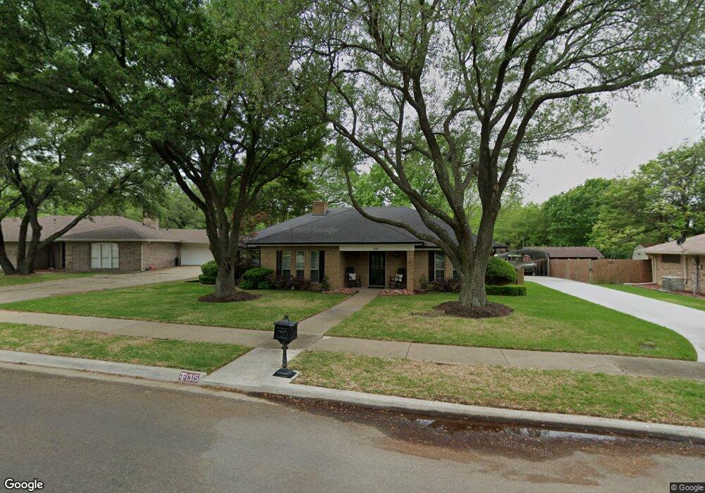 1315 Mount Vernon St, Ennis, TX 75119 - photo 1