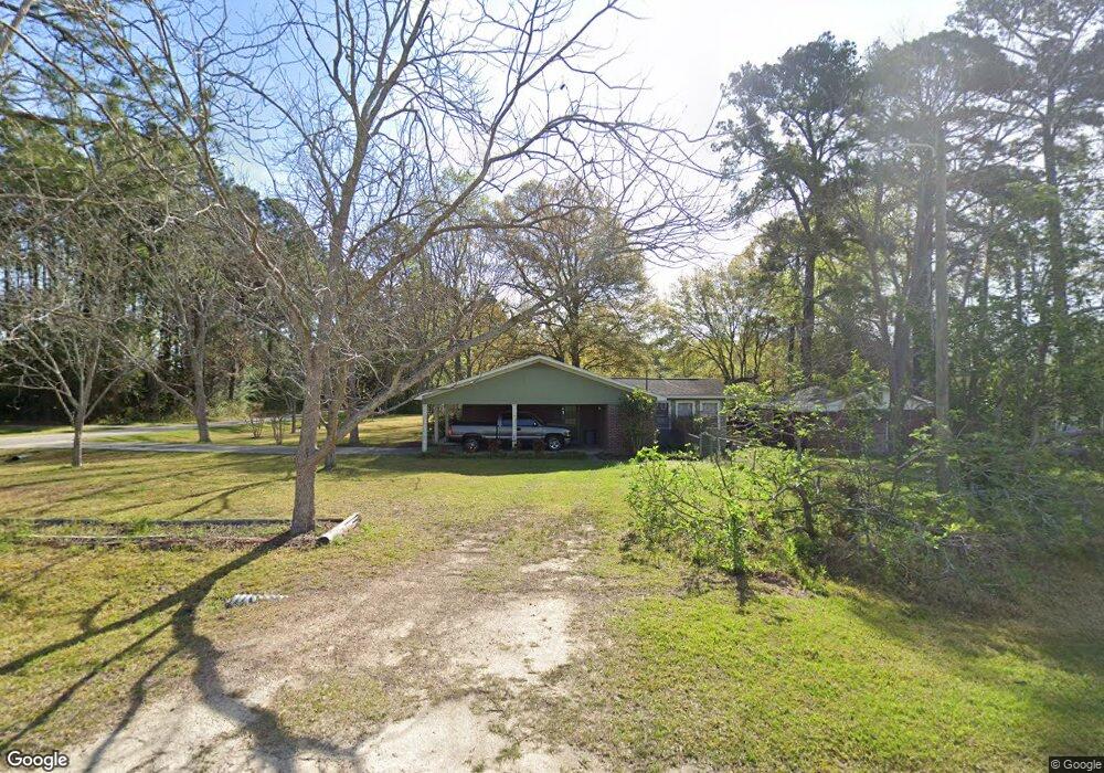 108 Pinoak Cir, Fitzgerald, GA 31750 - photo 1