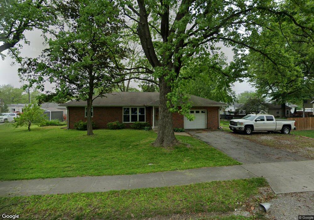 307 N Edison St, Freeburg, IL 62243 - photo 1