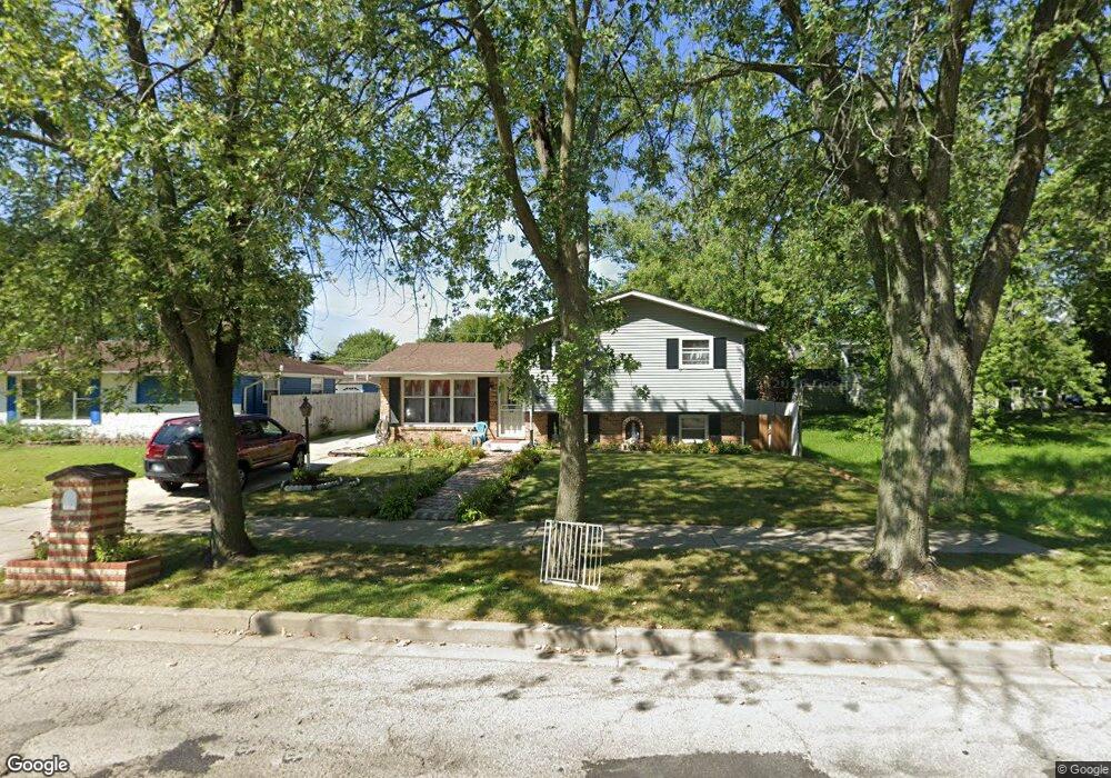 528 Baldwin Ave, Waukegan, IL 60085 - photo 1