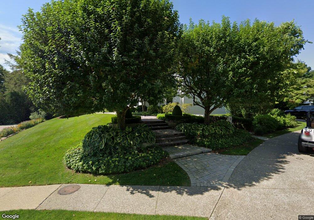 55 Tonnacour Place, Grosse Pointe Farms, MI 48236 - photo 1